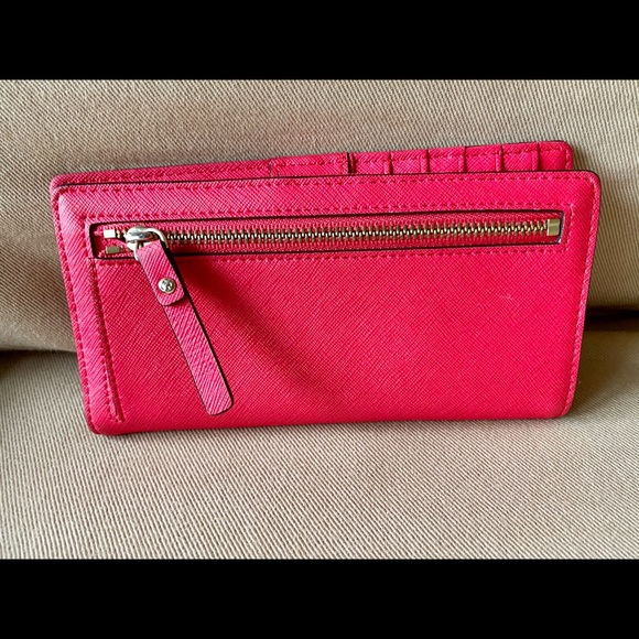 KATE SPADE Pink Wallet - Picture 2 of 4